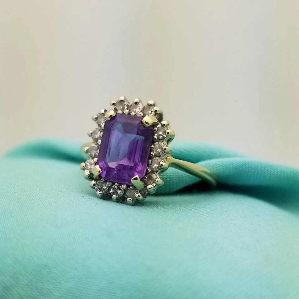 Anillo Halo Diamante Amatista Oro 14K De Colección - 1.25CT - Corte Esmeralda - 0.21TCW Foto 3 de 4