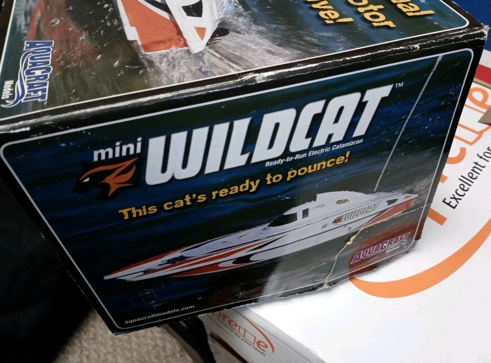 Aquacraft Mini Wildcat RC Boat: Used - Image 4 of 4