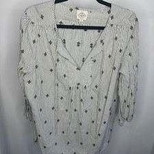 St. Johns Bay Light Green Flower Top-Size XL