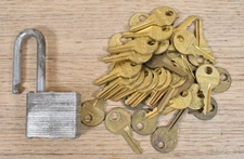 33 Original Master Lock Number 3753 Keys + 1 Matching Padlock