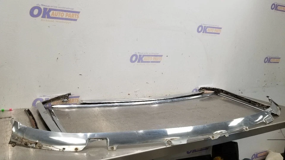 1968 CADILLAC DEVILLE 2 ДВЕРИ ТРАНСФОРМИРУЕМЫЙ ВНЕШНИЙ ЛОБОВОЕ СТЕКЛО ХРОМИРОВАННАЯ ОТДЕЛКА МОЛДИНГ - Изображение 3 из 4