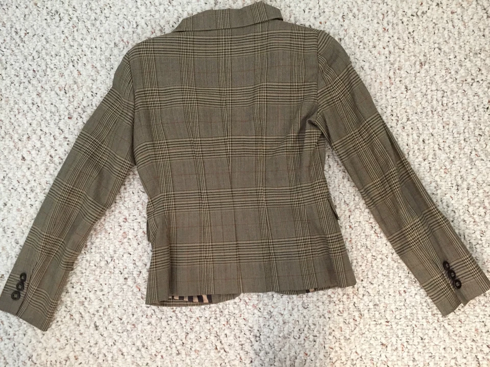 CHAQUETA BLAZER FEMENINA MOSCHINO CHEAPANDCHIC CUADROS AUTÉNTICA TRABAJO ELEGANTE 6 USADA EN EXCELENTE ESTADO Foto 3 de 4