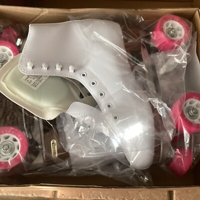 Chicago Girls' Rink Roller Skates - White Size 7 In Original Box W/Wrapping &Key