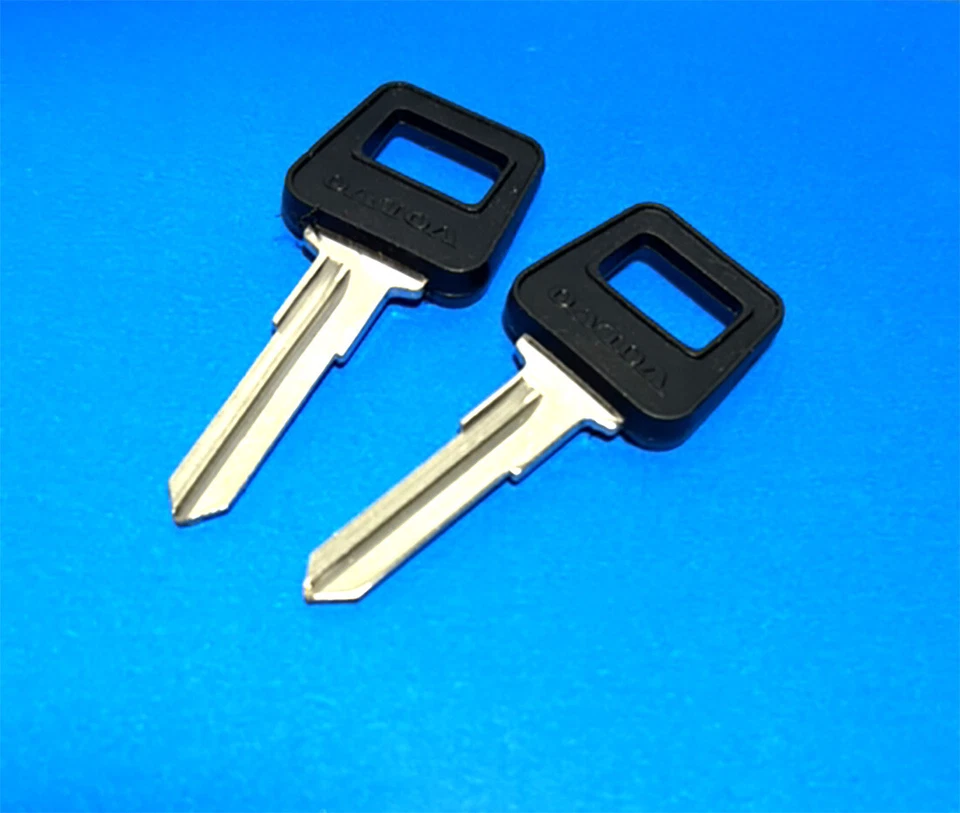 2x Blank Key Ignition Fits Volvo740 760 780 240 DL GL 960 940 GLE 00 Pair Uncut - Image 2 of 2