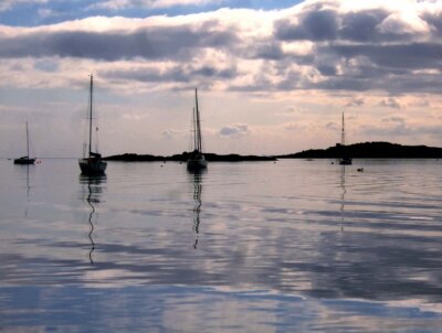 Photo 6x4 Long Craig Reef Dalgety Bay/NT1583 Becalmed yachts at moorings c2009