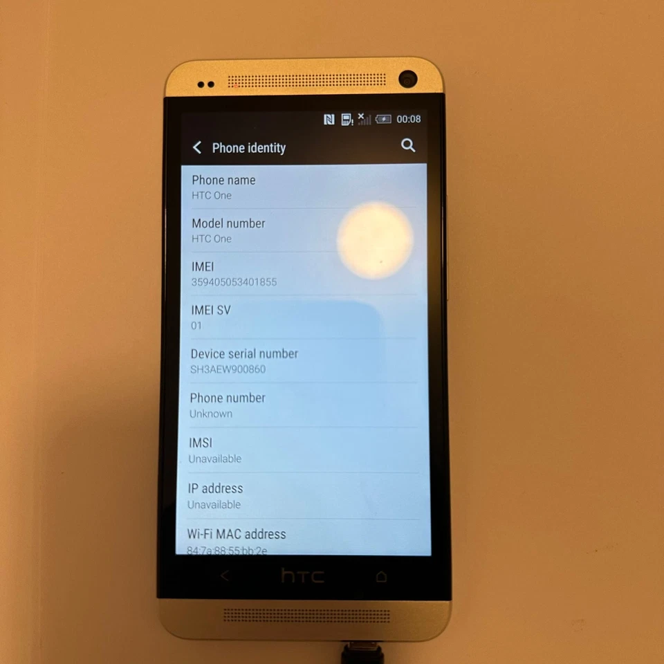 HTC One M7 32GB Unlocked  Sliver Smartphone- (PN07100) *Good Condition* - Image 3 of 4