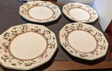 CHURCHILL ASSAM ROUND SET OF 4 DINNER PLATES  10 1/8" WIDE  EXC USED CONDITION