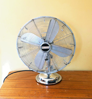 Original 1980's Cinni 3 Speed 45cm/18" Chrome Oscillating Desk Fan.