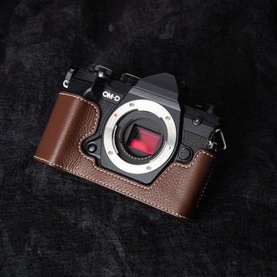 Genuine Leather Half Camera Case for Olympus OM-D E-M5 Mark III/E-M5 Case Brown
