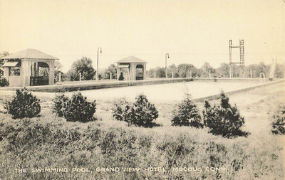 Postcard The Swimming Pool Grand View Hotel Moodus Connecticut