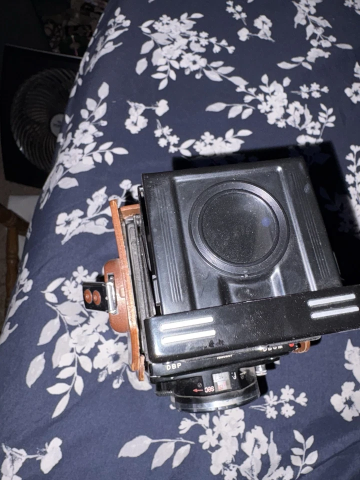 Rolleiflex 2.8E, tiene película dentro Foto 4 de 4