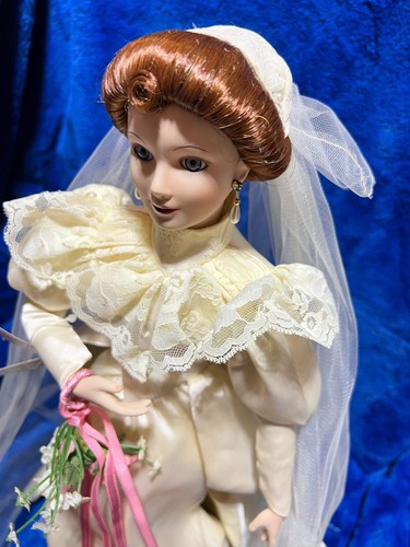 Ashton Drake Galleries- "Betty's 1930s Wedding Dress" - From This Day Forward - Picture 3 of 14