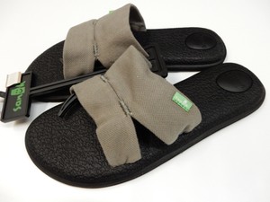 sanuk yoga mat capri