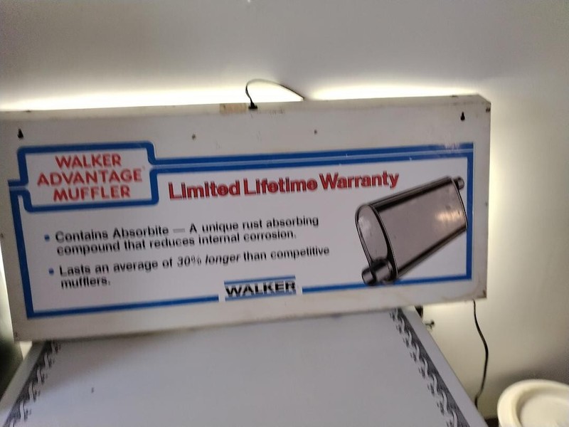 Original 1970's LightedAdvertising Sign Walker Advantage Muffler 37 x 17 Working