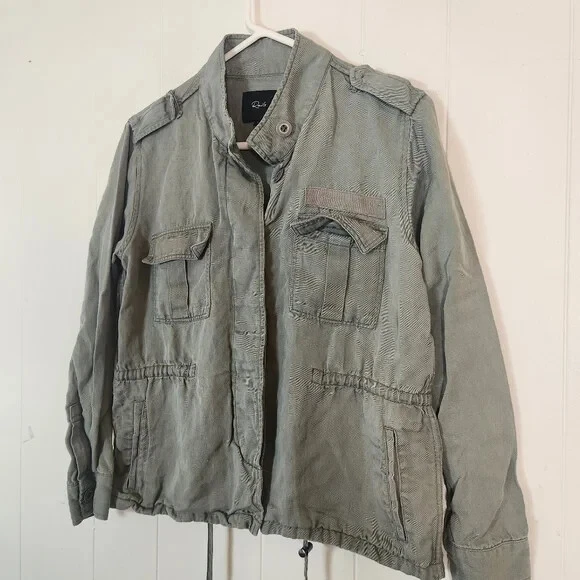 Chaqueta Rails Sahara Sage Utilitaria Estilo Militar Talla Pequeña Lino Tencel Revolve Foto 2 de 4