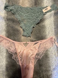 Victoria's Secret Dream Angels Lacie & Lace Trim Thong L Green & Pink Panty