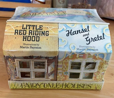 Unopened Set of 4 1st Edition Vintage 1982 Baynton Foldout Fairytale Houses Book - Image 1 of 2