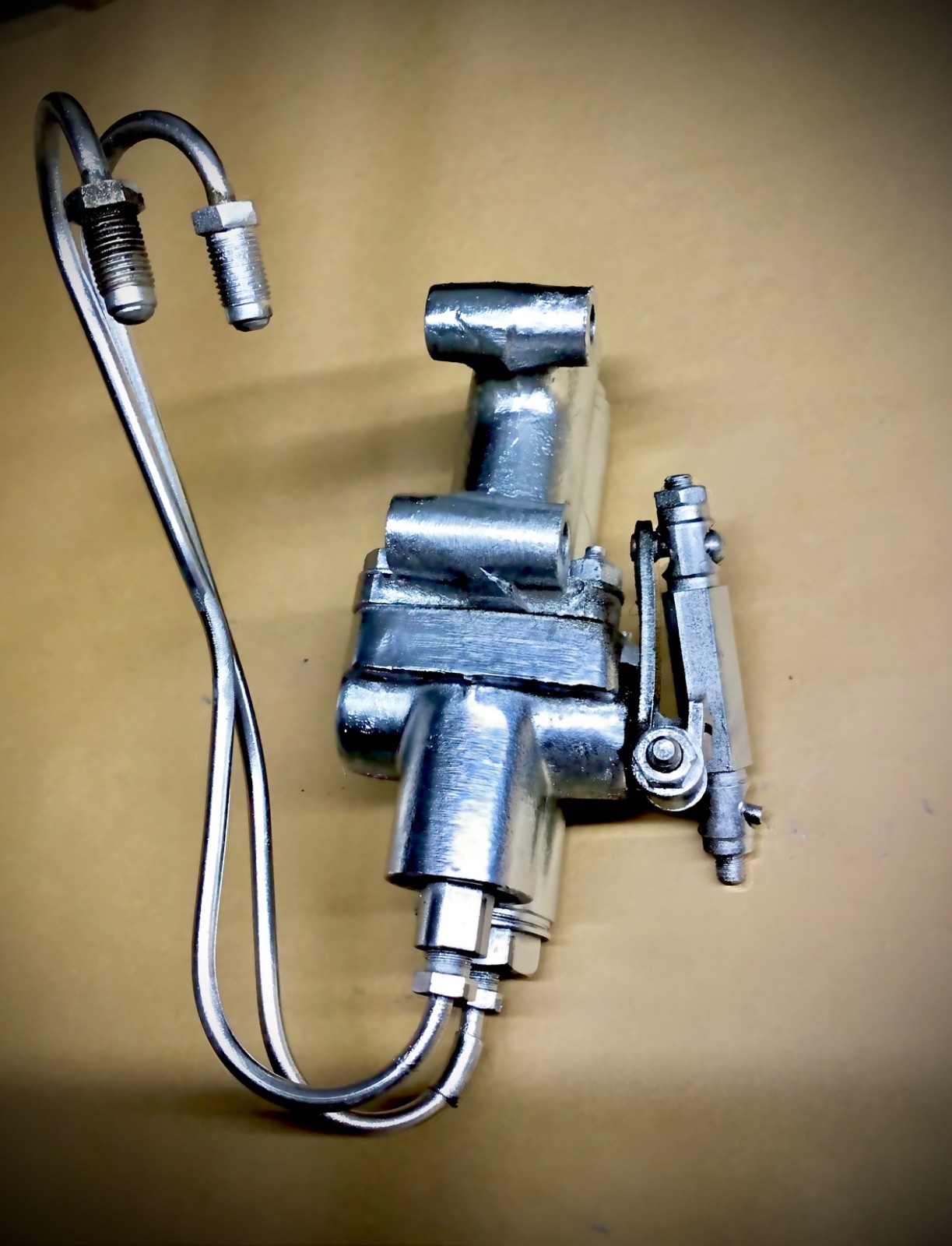 1966 - 1980 Rolls Royce Silver Shadow Wraith II Height Control Valve Left Side