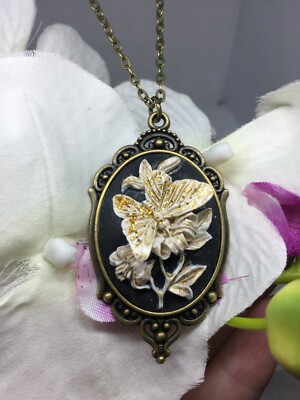 GOLD  3D BUTTERFLY CAMEO BRONZE PENDANT NECKLACE Victorian Style Birthday gift