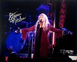 Photo Stevie Nicks Autograph Signed 8 x 10