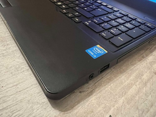 Fujitsu Lifebook A555 - 15,6" - Intel i3 - 8GB RAM - 250GB SSD - USB3 - Win11Pro - Bild 5 von 14