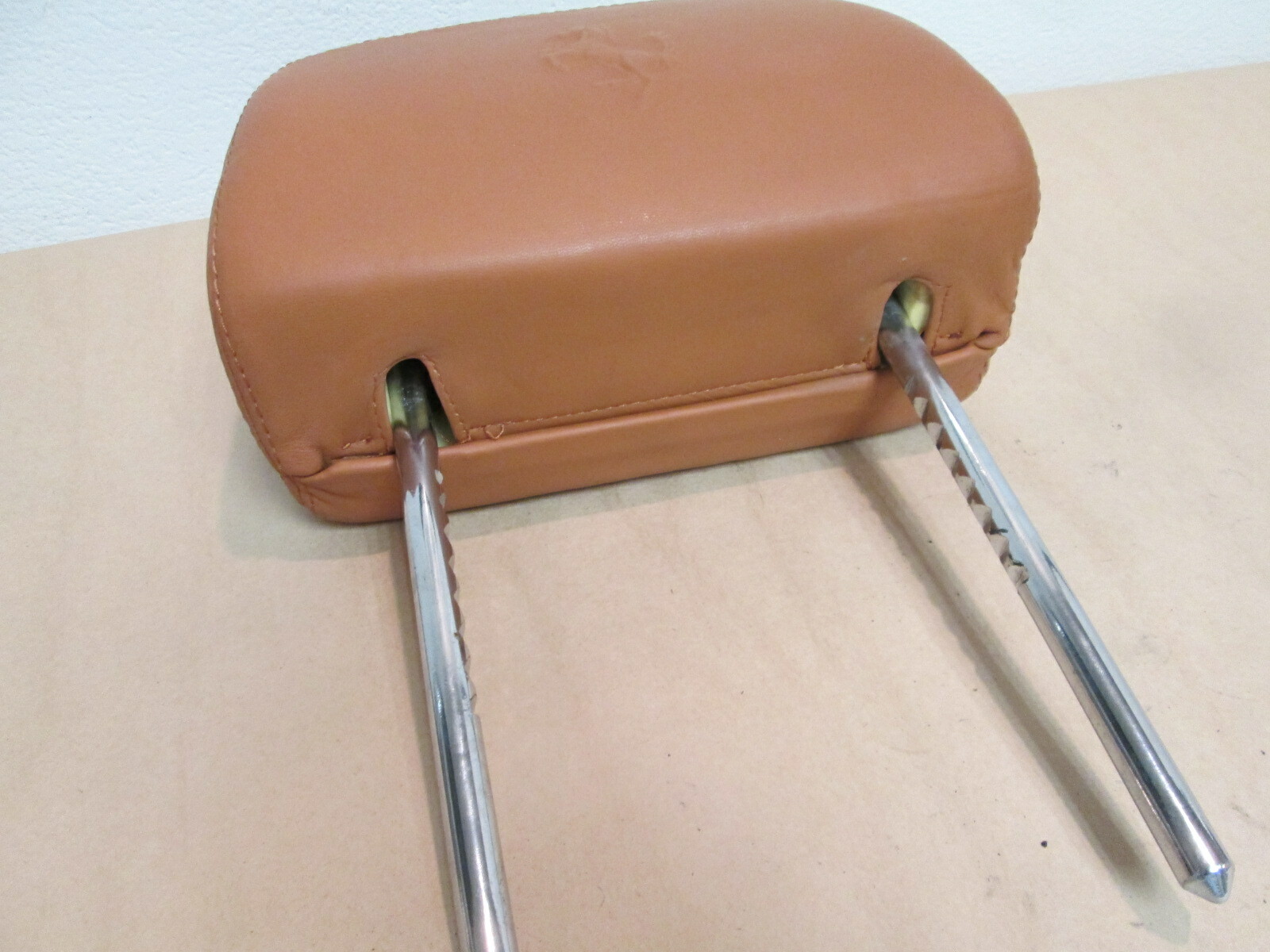 Ferrari 575 M - Seat /  Head Rest   # 67281504