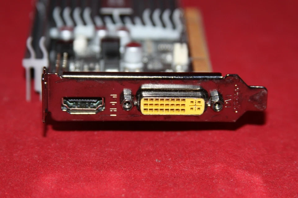 Low Profile, Zotac Nvidia GeForce GT 610 512MB, PCI Graphics Card - Image 3 of 4