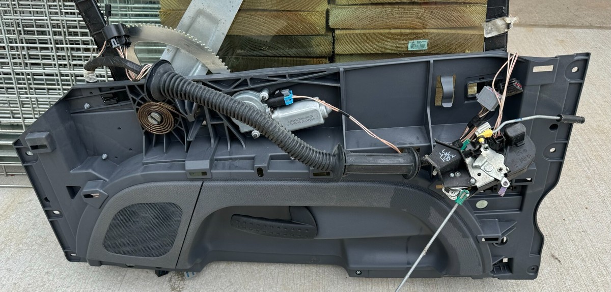 s-l1200.jpg s-l1200.jpg