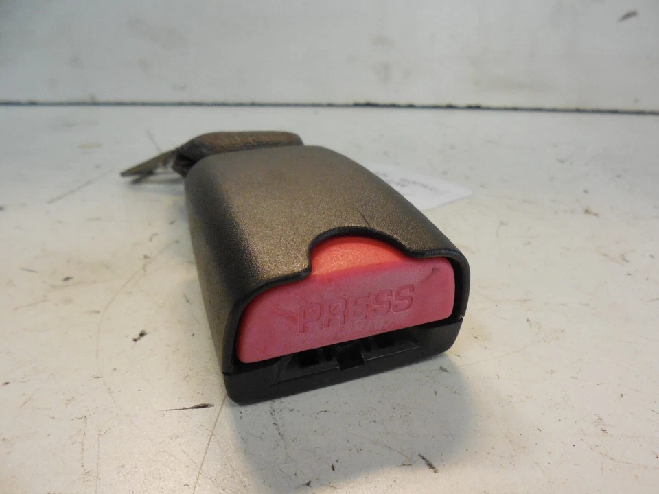 99-02 Saturn SC1 SC2 3 puertas cupé centro trasero izquierdo o derecho hebilla del cinturón de seguridad Foto 2 de 4