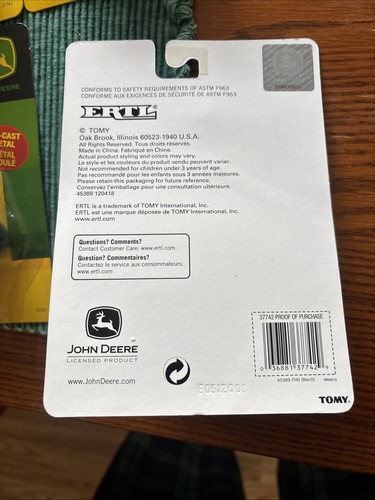 8 - ERTL John Deere Modern Tractors Diecast Metal 37742 - Picture 4 of 4