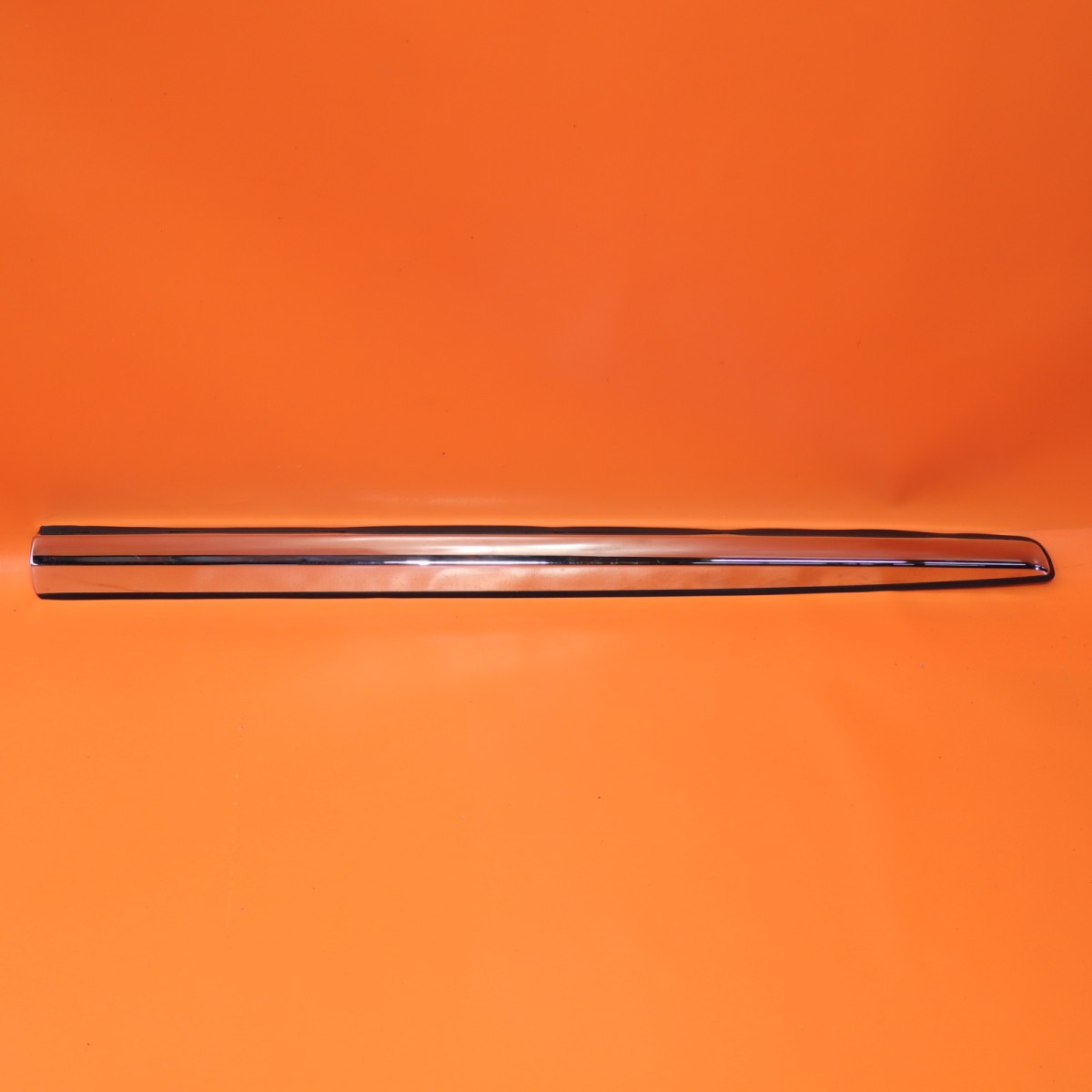 ROLLS ROYCE CULLINAN DOOR MOLDING RIGHT REAR 2017-2021 2022 2023 51137448580 OEM