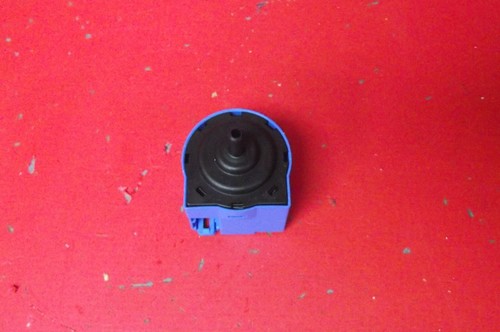 Waschmaschine HOTPOINT WMYL6351P UK DRUCKSCHALTER