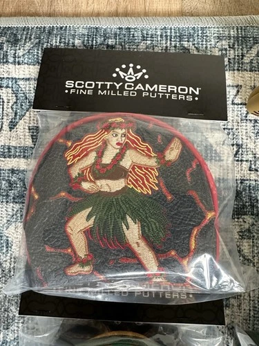 Scotty Cameron Lava Walk Hawaiian Open Headcover - Mid-Round - 2026
