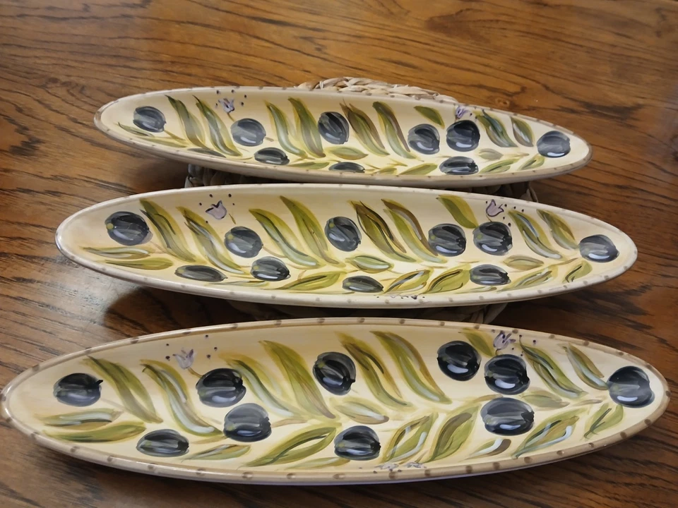 Tuscan Olive Trays Set of 3 Hand Painted Italy Ceramic - Image 2 of 2