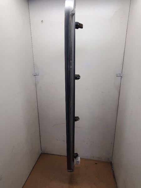 Toyota Sequoia SR5, Left Running Board W/Brackets, 01-07 Toyota Sequoia SR5, Left Running Board W/Brackets, 01-07