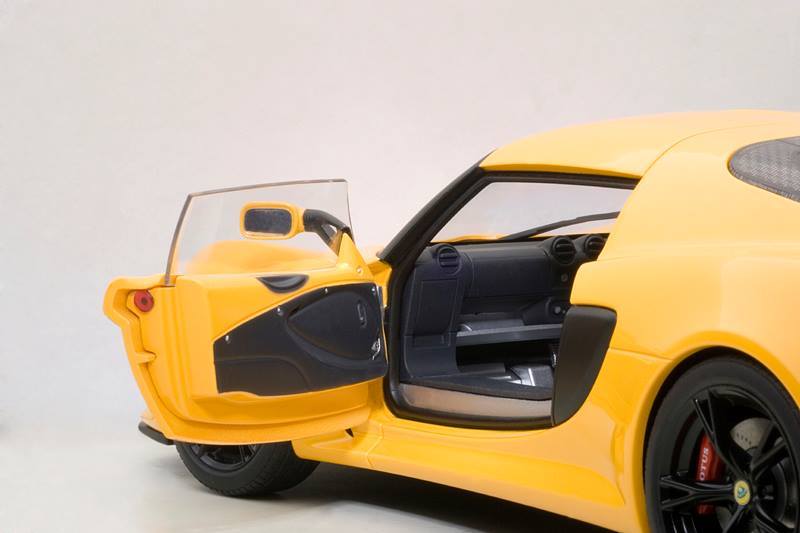 LOTUS EXIGE S YELLOW 1:18 by AUTOART 75382 COMPOSITE NEW IN