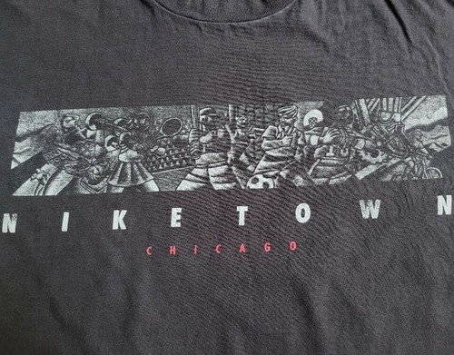 Vintage Nike Town Chicago Black T Shirt 