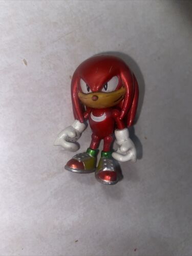 Tomy Metallic Classic Knuckles Figure Sonic The Hedgehog - Picture 1 of 2