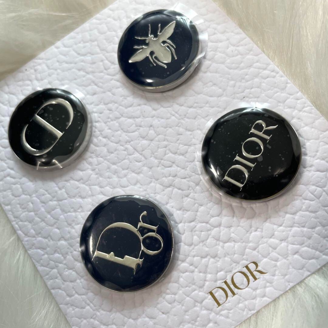 SAVE30%】 Christian Dior Pin Batch SET w/ BOX Brooch Bee SAVE30%】 Christian Dior Pin Batch SET w/ BOX Brooch Bee