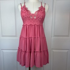 Women’s Pink Lace Tiered Mini Dress Floral Detail Adjustable Cross back Straps