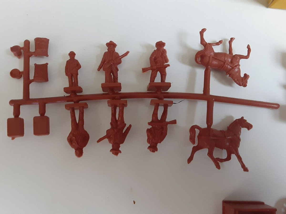 Le convoi de chariots de la conquête de l'Ouest en figurines Airfix au