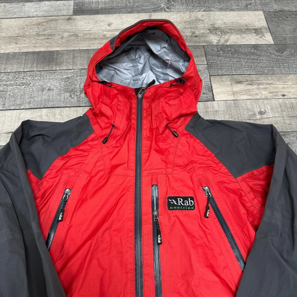 Rab Neutrino Mens Waterproof Technical eVent Jacket Walking Hiking Medium - Image 3 of 4