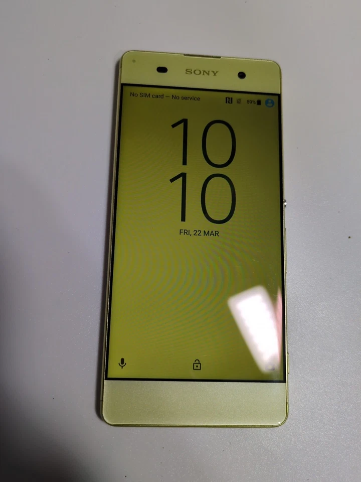 Sony Xperia XA (F3111) 16GB O2 Android Smartphone 16GB Grey 2016 - Image 2 of 4