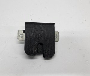 VW Polo 9N 5-Tür  Heckklappenschloss Kofferraumschloss Schloss  6Q6827505E  (70)