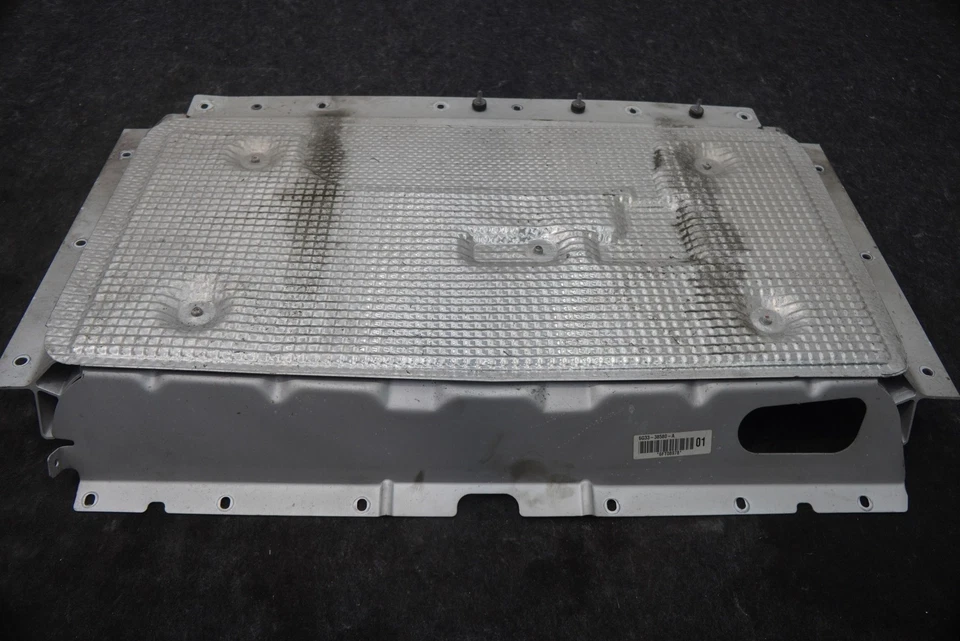 Fuel Tank Shield Protection Skid Plate 6G33-9N172-AE Aston Martin V8 Vantage 08 - Image 4 of 4