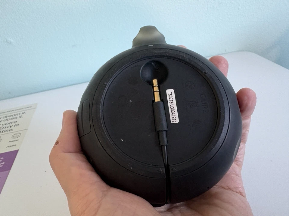 JBL CLIP 2 防水便携式蓝牙扬声器 黑色 已测试并正常工作 阅读 — 第 2/4 张图片