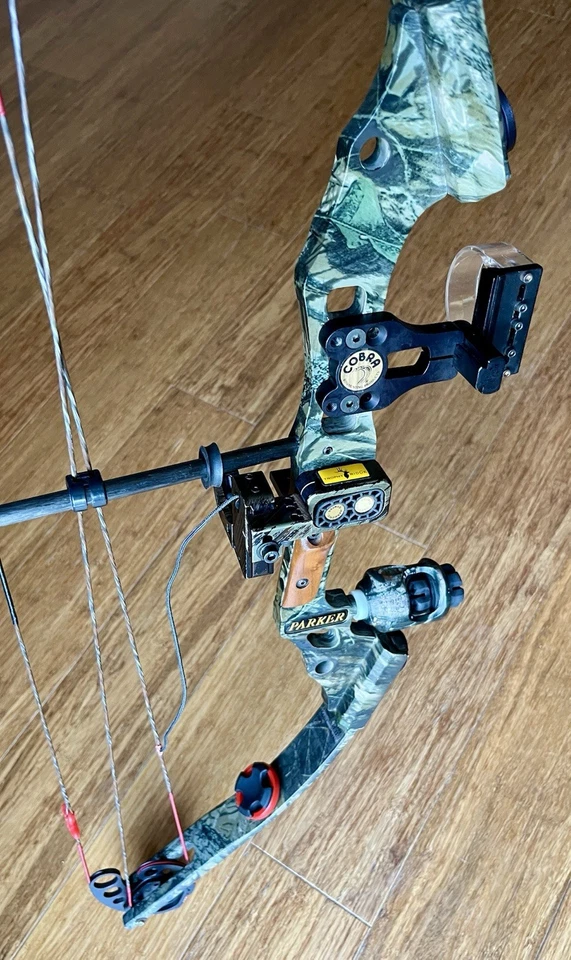 Parker Challenger 45-60# 23” RH Sight Drop Rest Arrows New String Loaded - Image 4 of 4