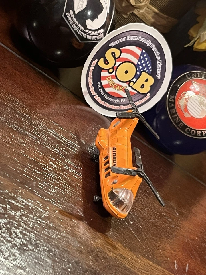 Corgi Juniors Airbus Helicóptero Lâmina Dupla Laranja Diecast 1:64 USADO EX Estado - Imagem 4 de 4