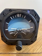 Garwin Attitude Gyro Model 5000-E P/N 52D66P