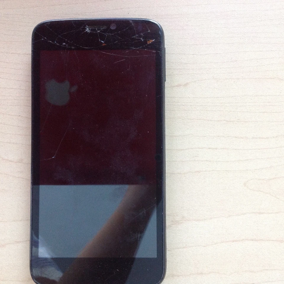 prestigio multiPhone 3502 Duo 4gb black for parts - Image 4 of 4